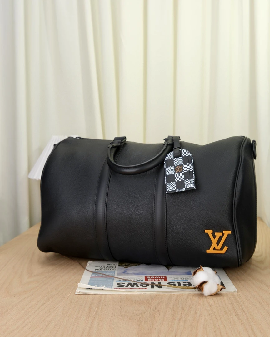 LV keepall BANDOULIRE 40 帆布肩带粒面皮革 旅行袋旅行包