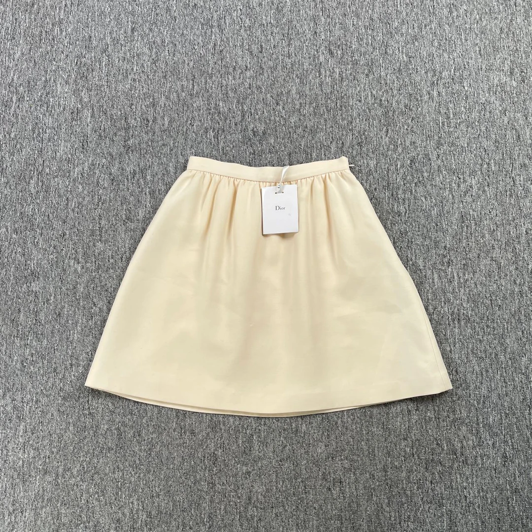 99新 DIOR/迪奥 9187/Dior米色短裙/36码/全新带吊