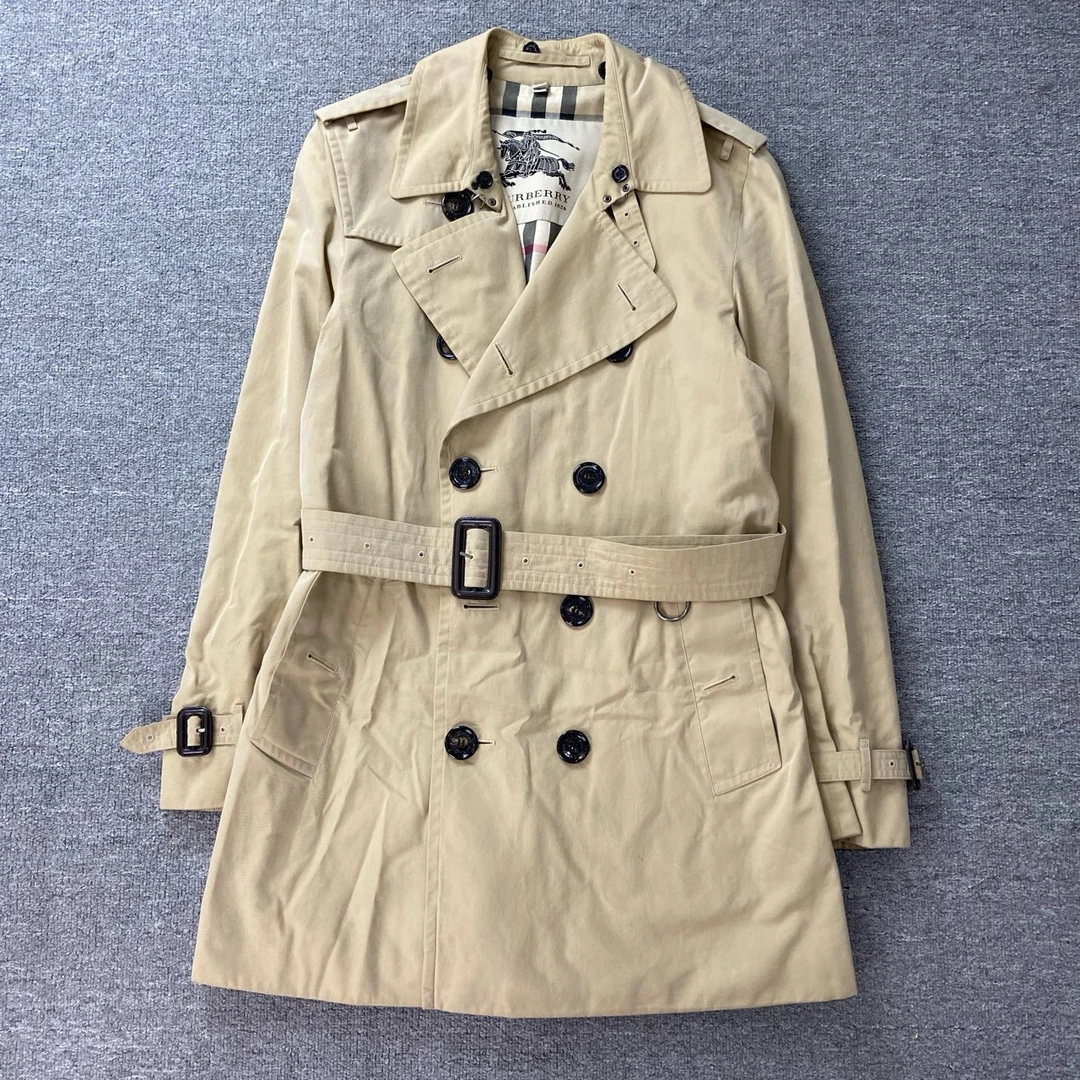 CD  BURBERRY棉质经典双排扣风衣/48码/98新/轻微污渍/15660