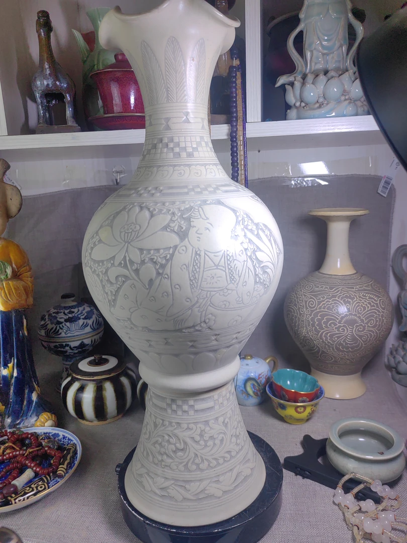 当阳裕稀缺精品荷口瓶