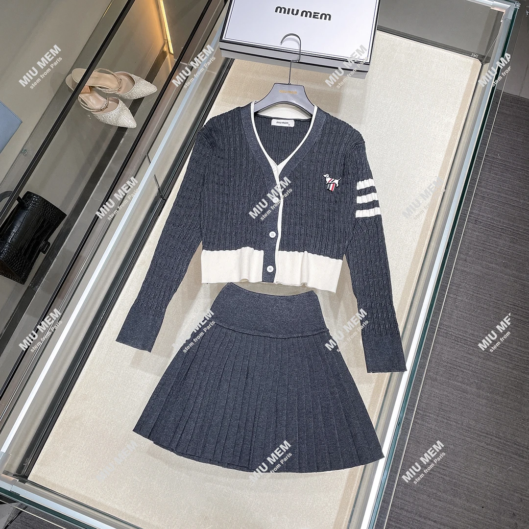 轻奢高端女装新款秋冬翻领撞色毛针织开衫上衣+半身裙套装DY5638