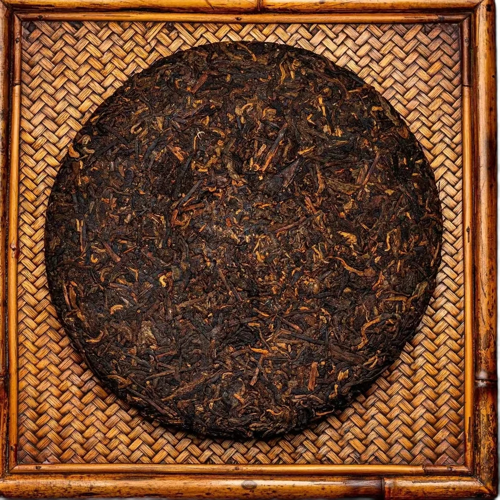 澜沧古茶 2022年 玉兔呈祥 714g 普洱茶 生/熟茶