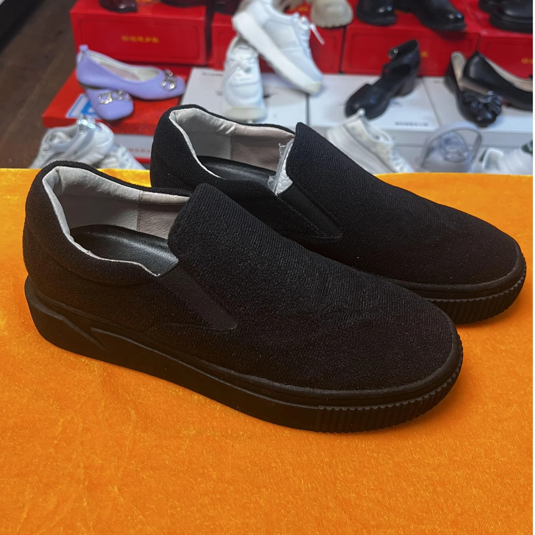 女士黑色休闲小布鞋81049083-1