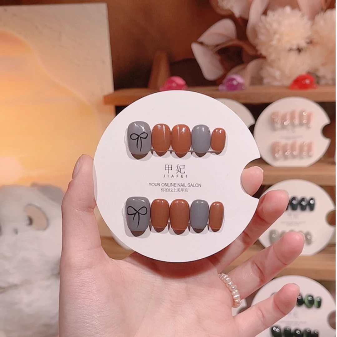 甲妃【美拉德】高级秋冬美甲指尖跳色显白小众设计纯手工穿戴甲