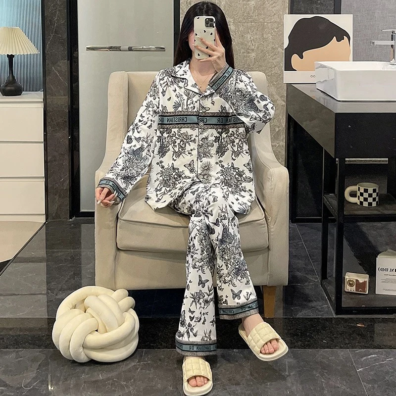 暖暖磨毛德绒睡衣女秋冬季加绒加厚长袖长裤简约家居服大码套装