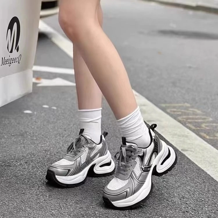 欧洲站2024春夏厚底透气老爹鞋女ins火网红奶灰色运动鞋