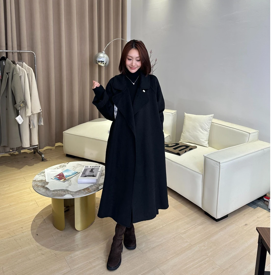 《路家姐妹》2024秋冬新款加厚保暖设计师款双面毛呢大衣6877