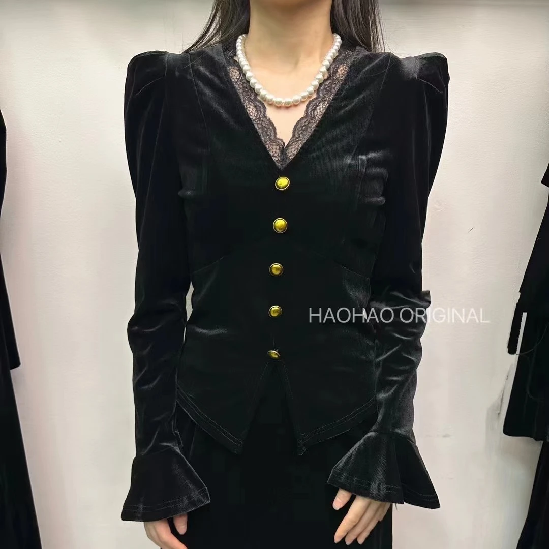 【MIXD杨小姐定制】2025秋款洋气V领蕾丝边气质泡泡袖上衣