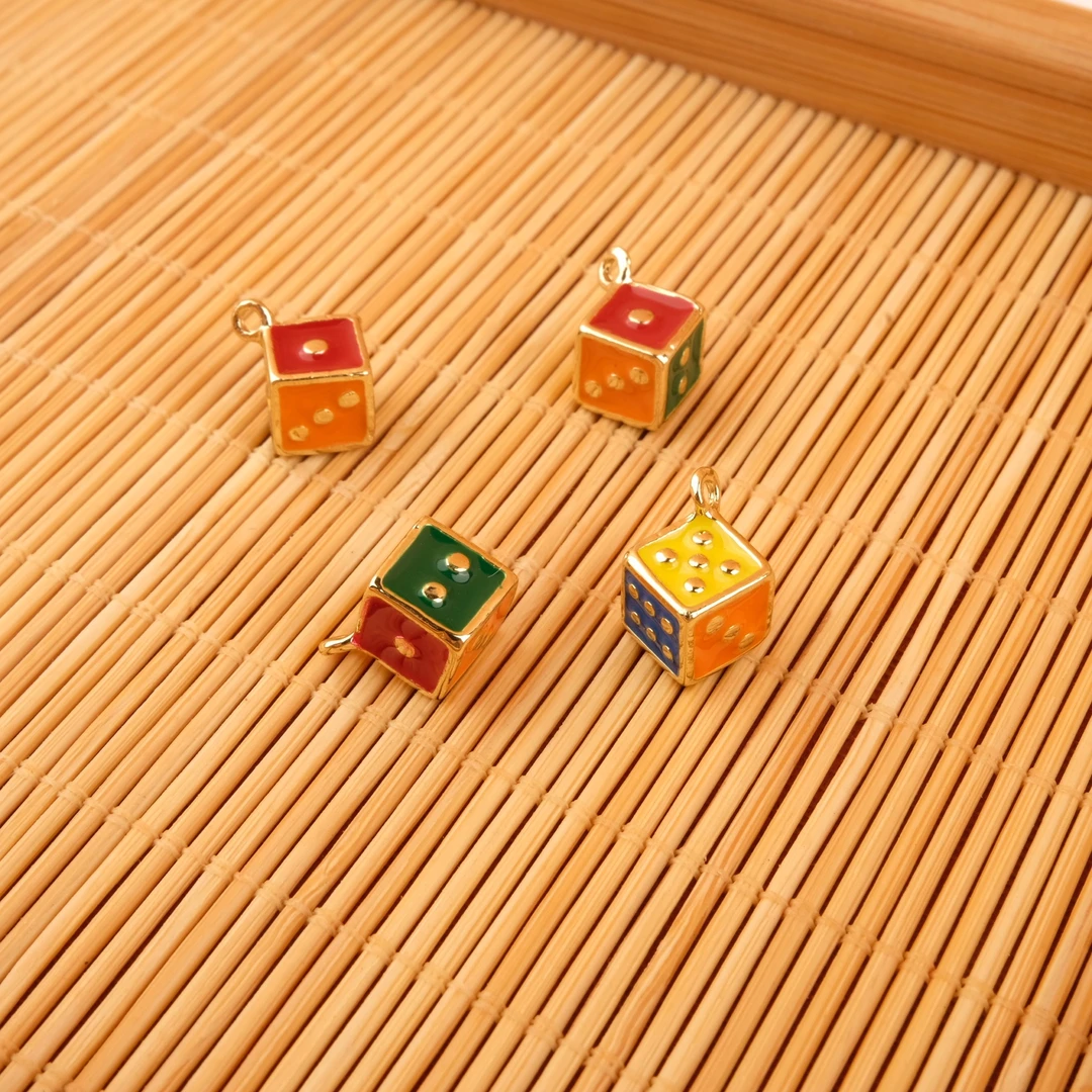 彩色骰子吊坠创意可爱潮牌POPCANDY配件diy耳环手链项链diy材料