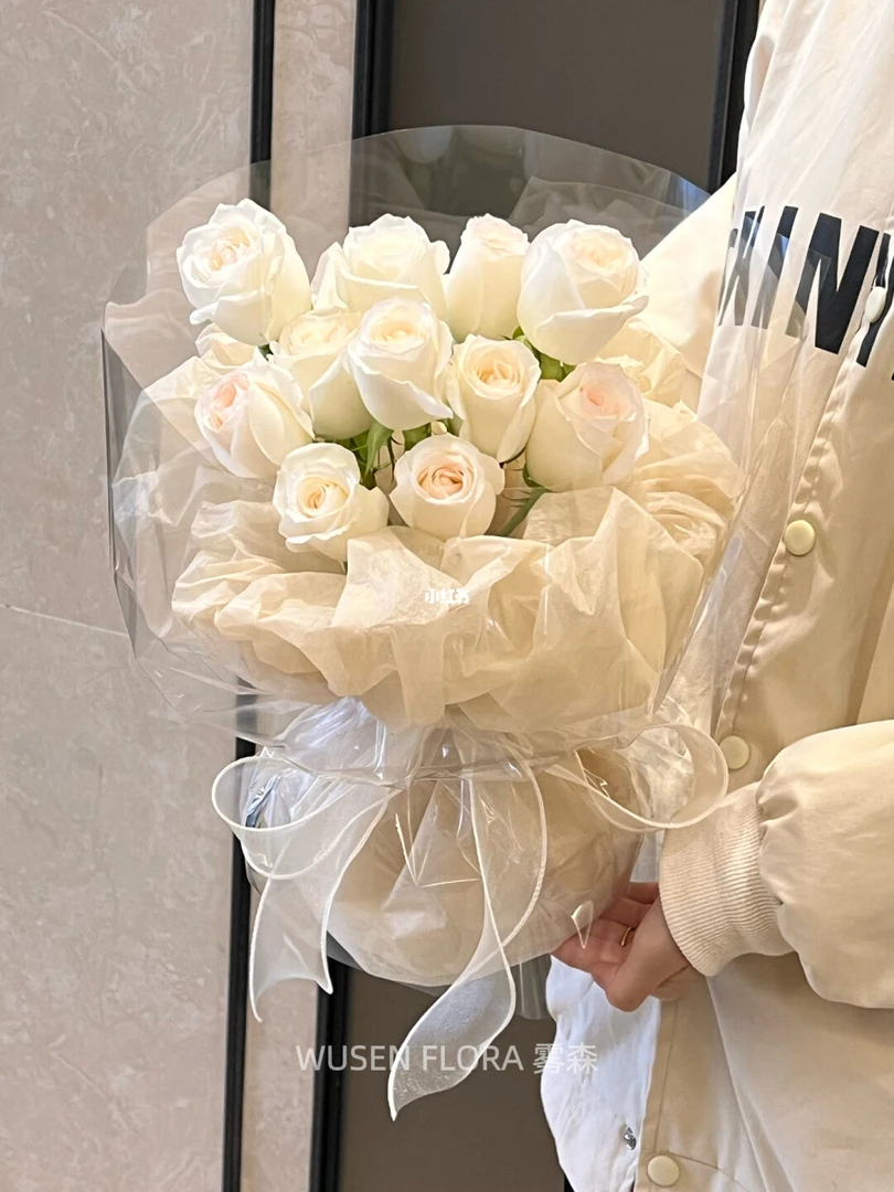 仙女小白兔花束送老师送女友节鲜花送货上门