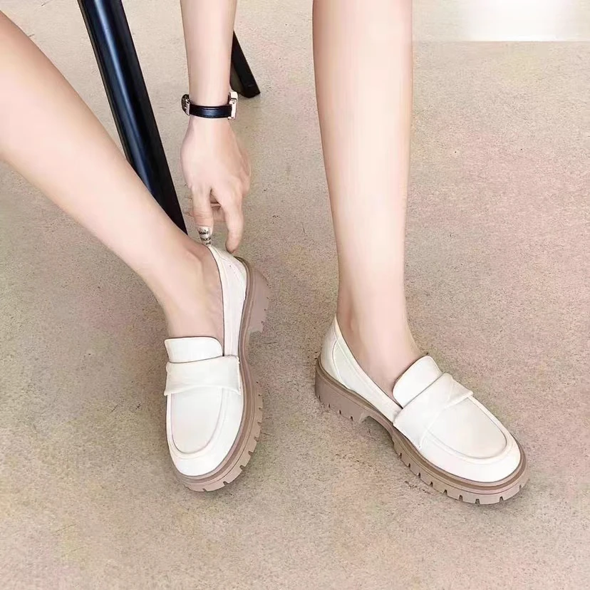 爆款女鞋单鞋厚底乐福鞋软底软面