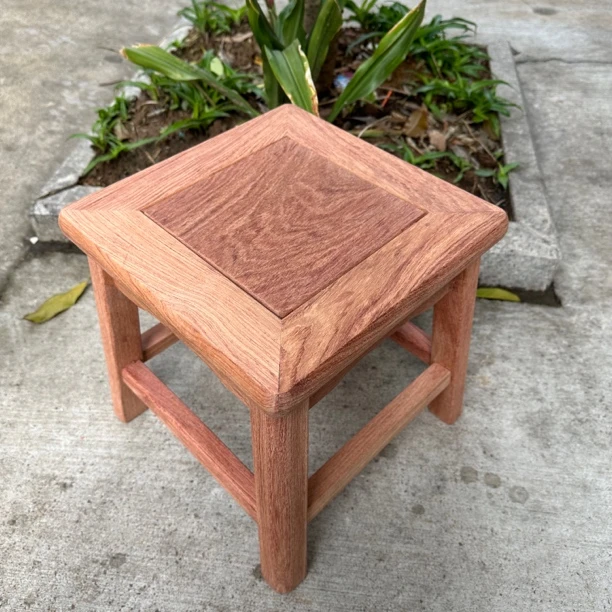 赞比亚小巴花富贵凳洗脚休闲聊天凳