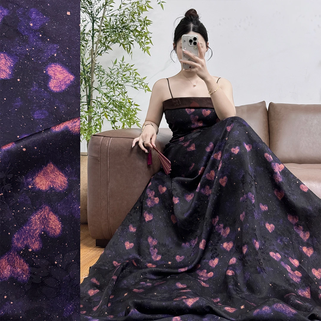 夜空的浪漫提花缎花萝红云纱110门幅26姆米左右 桑蚕丝面料布料