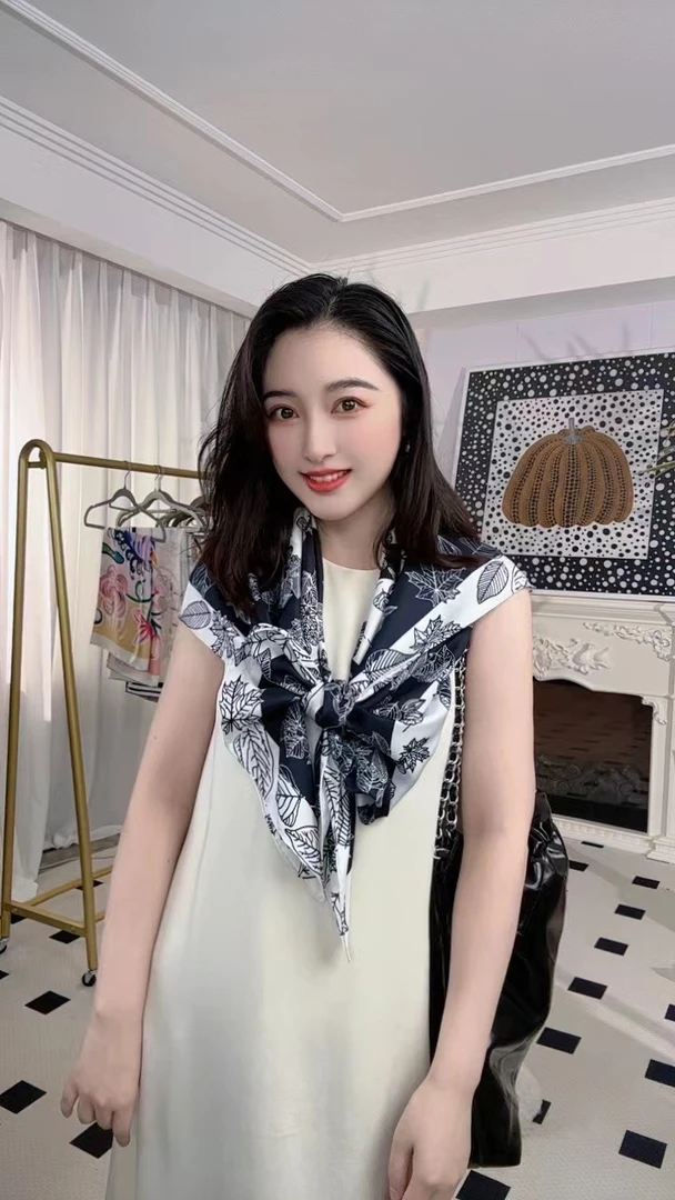 蓝蓝丝语【新款山茶花】重磅新款桑蚕丝斜纹绸气质女士丝巾110*110