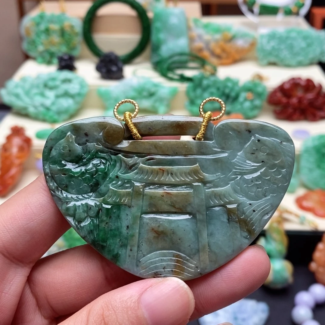翡翠颈饰未镶嵌翡翠吊坠
