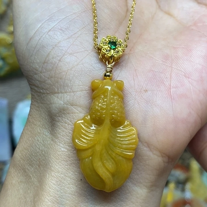 翡翠颈饰未镶嵌翡翠