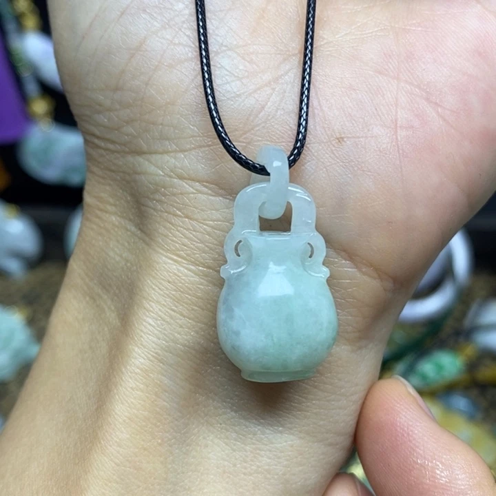 【闪购商品】翡翠颈饰未镶嵌翡翠