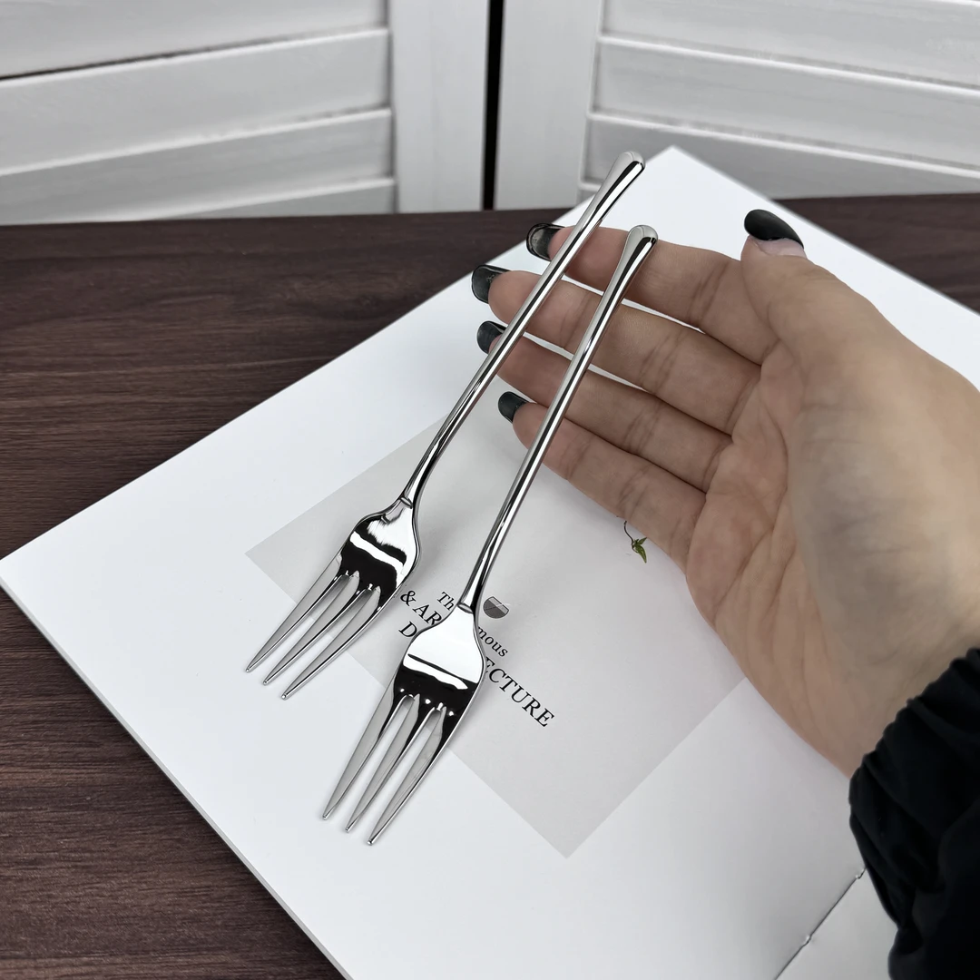 沃格艾乐18/10不锈钢水滴甜品叉长15.5cm 宽2cm 重21g 厚2.2mm