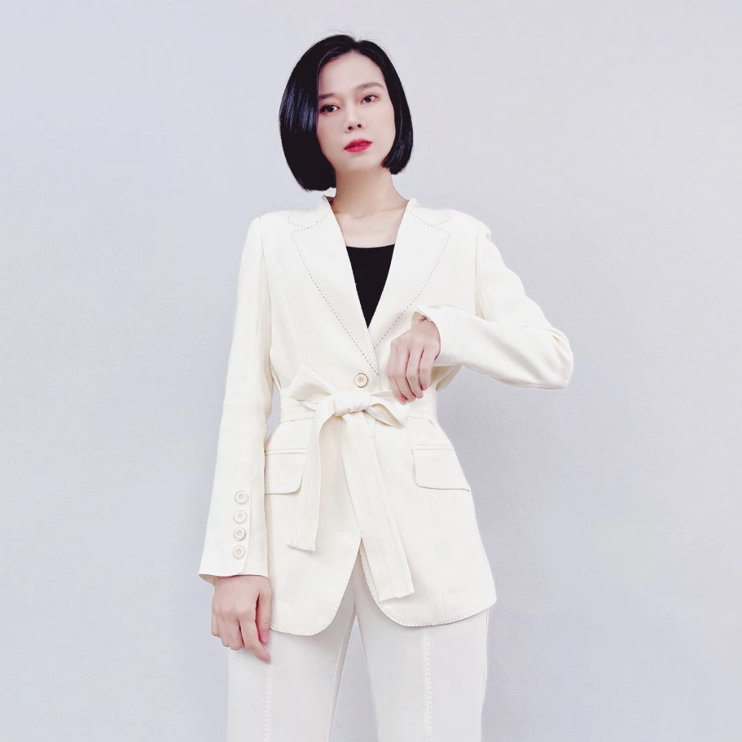 春季修身西装职业通勤秋冬秋季设计感春季修身女士职业通勤气质