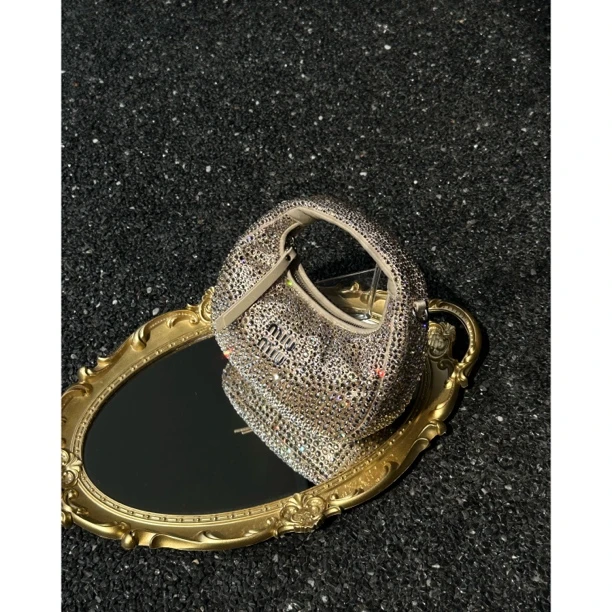 95新 MIU MIU/缪缪 只盒/miumiu迪拜限定满钻miniwander手拎包
