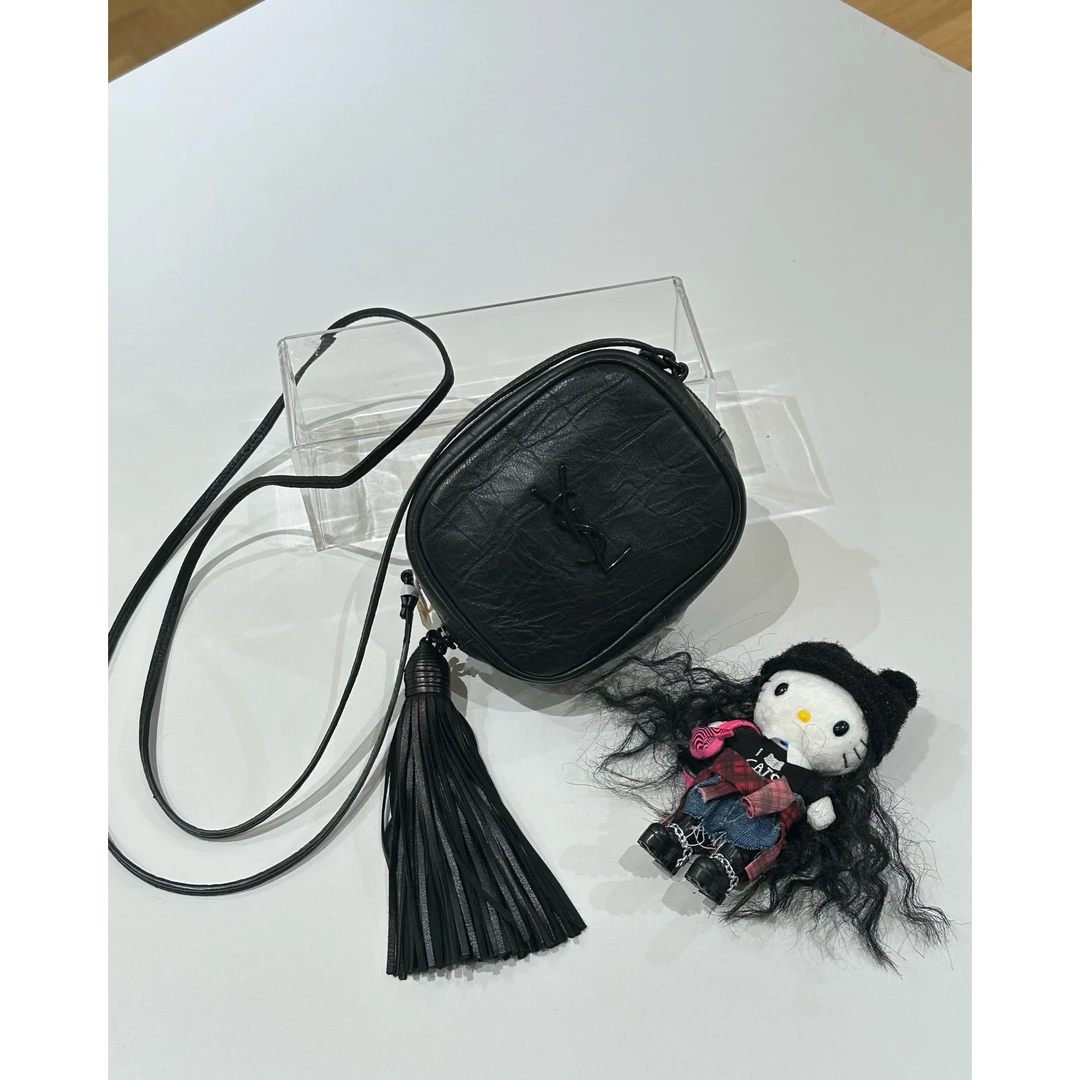 95新 YSL/圣罗兰 只盒/YSL黑金流苏鳄压斜挎相机包