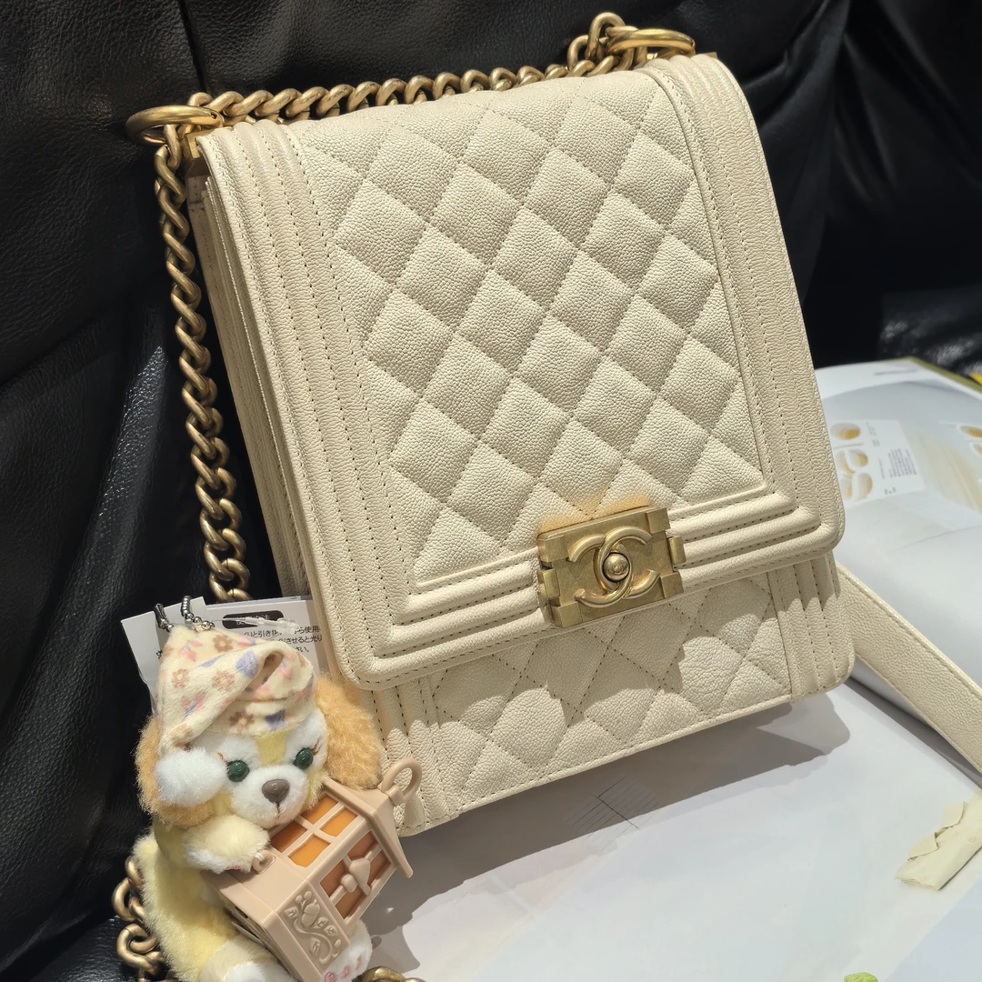 95新 Chanel/香奈儿 只盒/Chanel奶油白皮竖版Leboy金扣单肩包