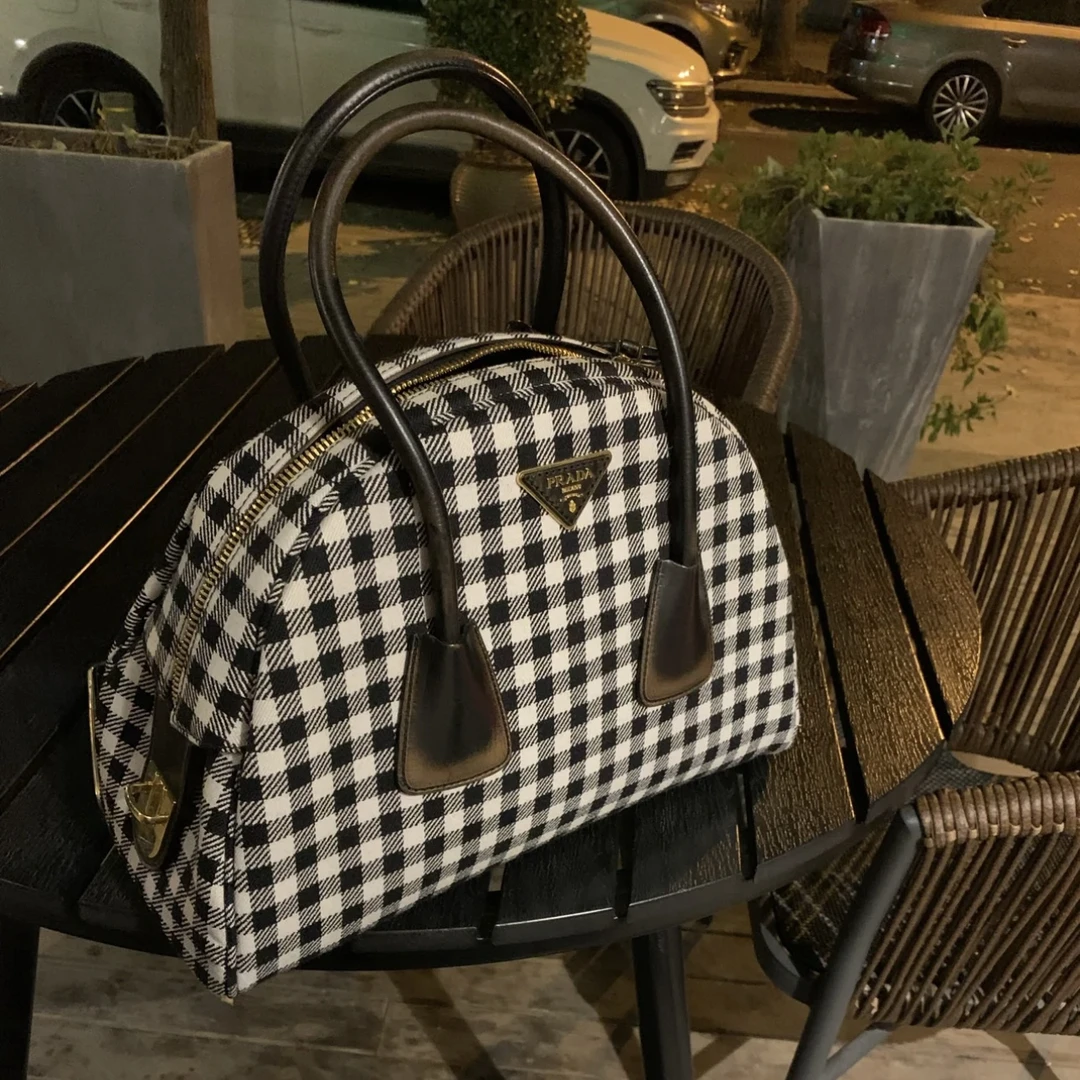 95新 Prada/普拉达 只盒包展/Prada黑白格纹手提保龄球包