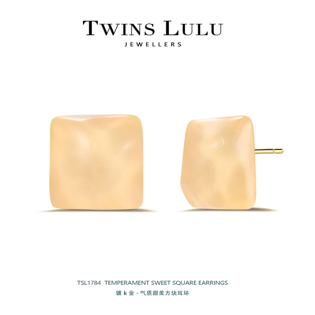 TWINS LULU【夏上新】不规则【冰慕】水波纹方块耳环TSL1784