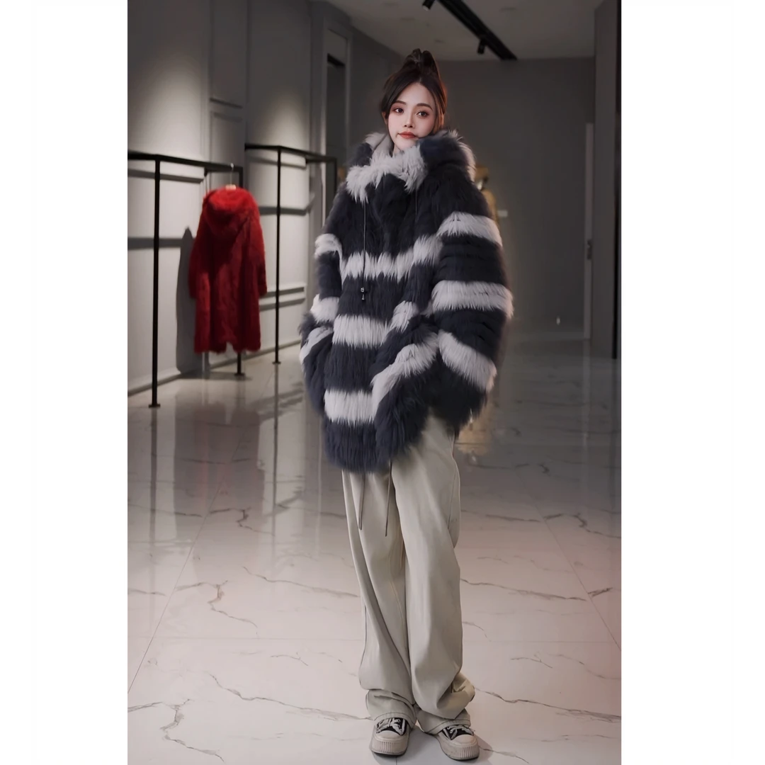 【思语】“自成焦点” CC1217  狐狸毛 连帽皮外套