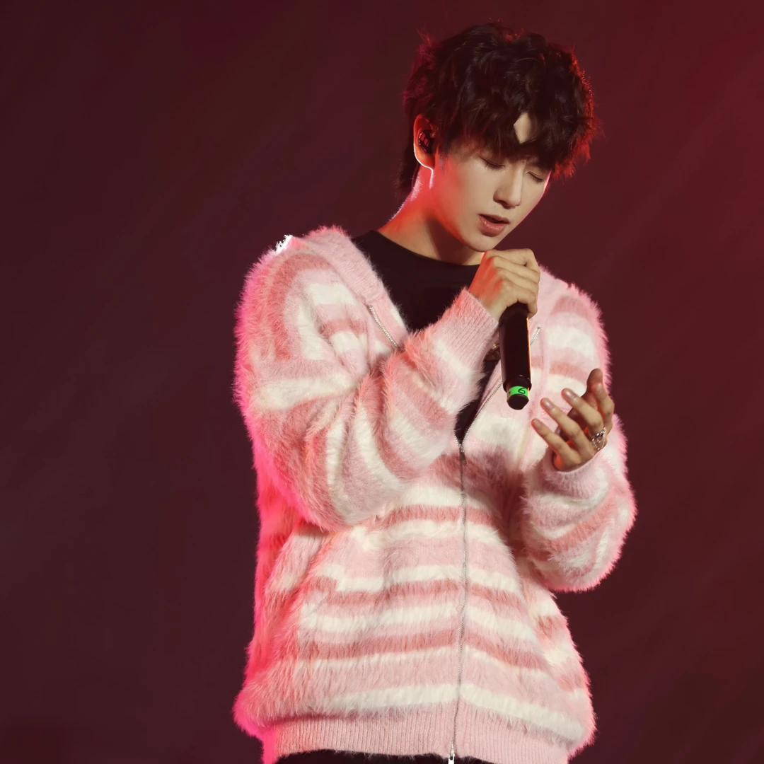 [徐艺洋同款] YKYB秋季新款渐变毛衣开衫休闲百搭毛衣 Y34NCG068