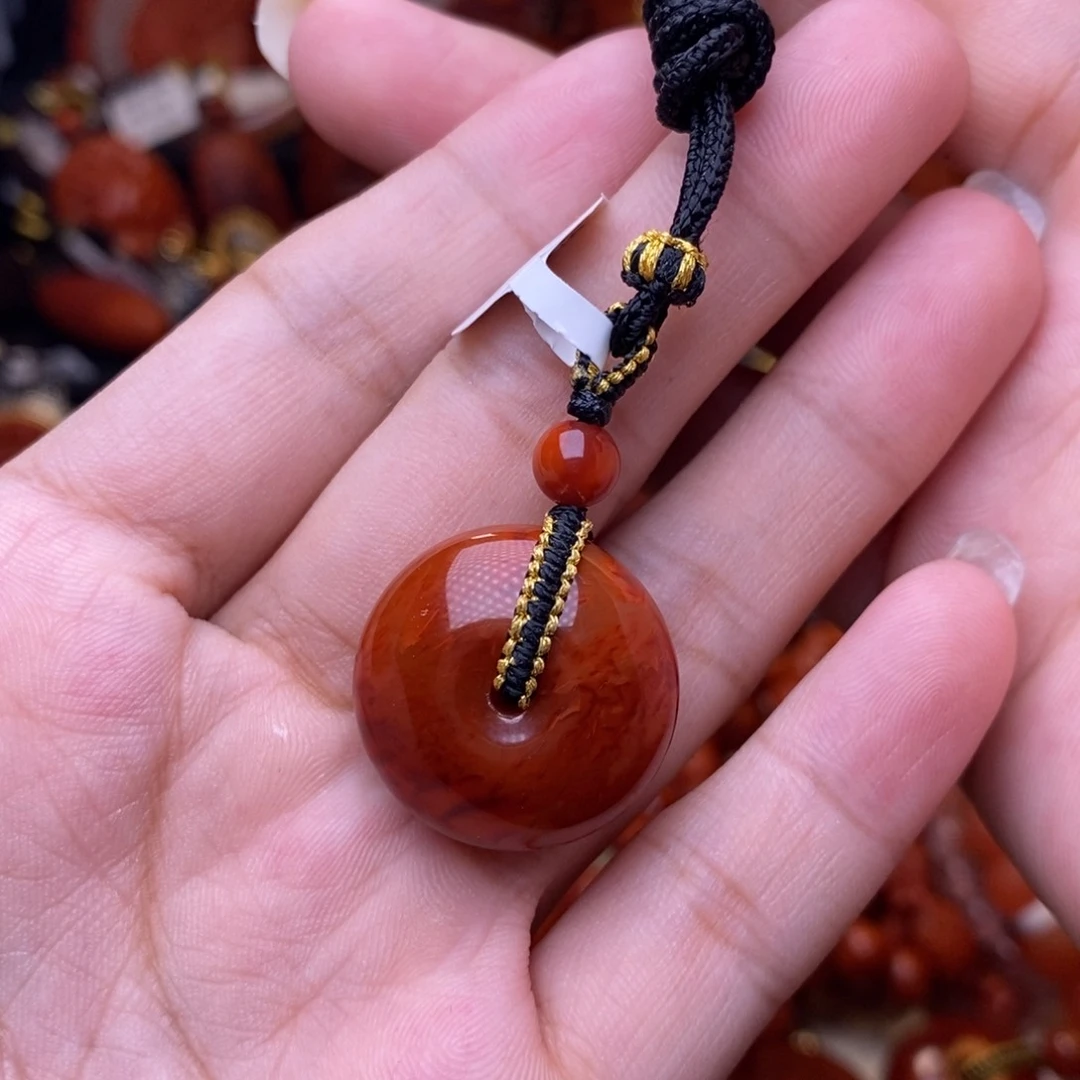 南红玛瑙平安扣未镶嵌淡**菊