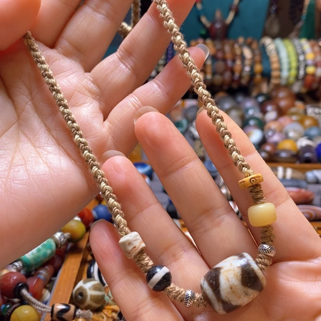 玛瑙/玉髓颈饰未镶嵌