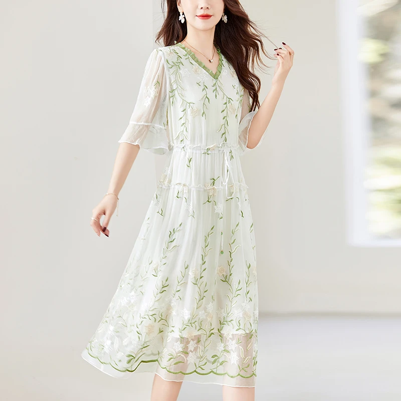 水墨佳人轻奢绣花气质真丝桑蚕丝连衣裙82496578