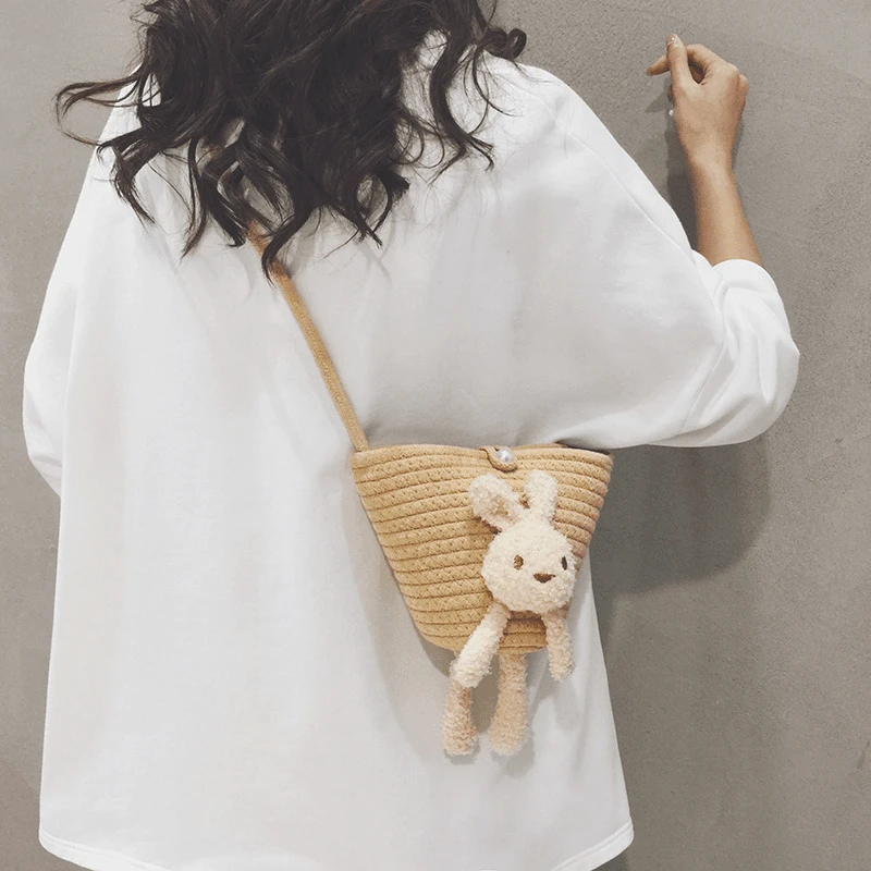 夏天小清新可爱草编包女包包2024新款小众编织包斜挎小水桶包