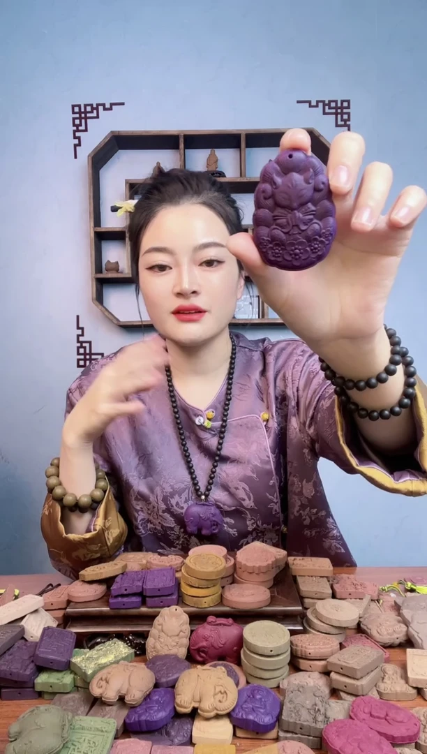 【闪购商品】泥塑瑕疵紫色梦灵九尾狐
