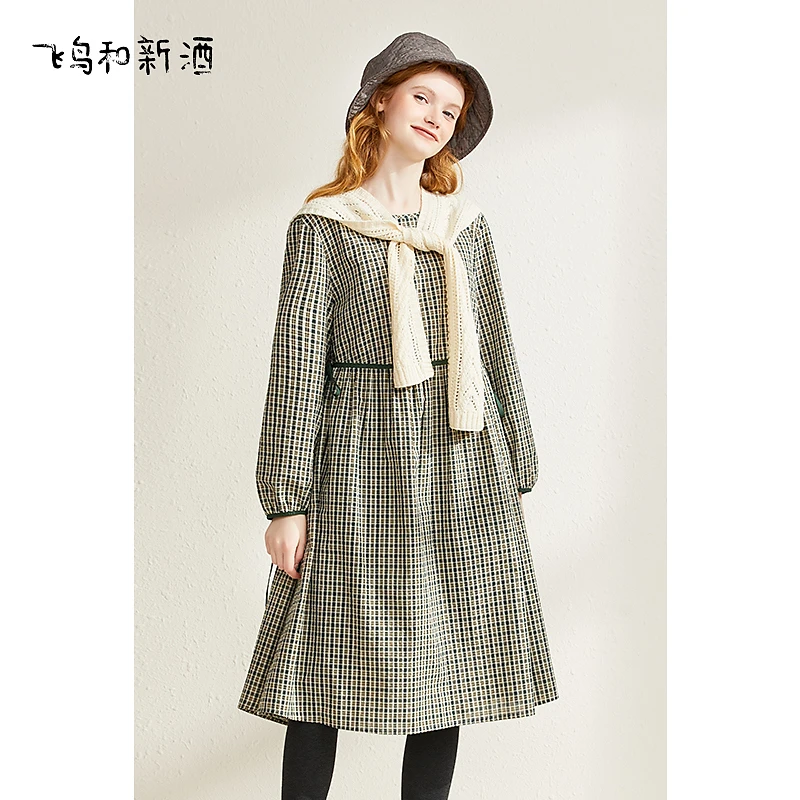 飞鸟和新酒格纹连衣裙女圆领复古连衣裙FD2701828