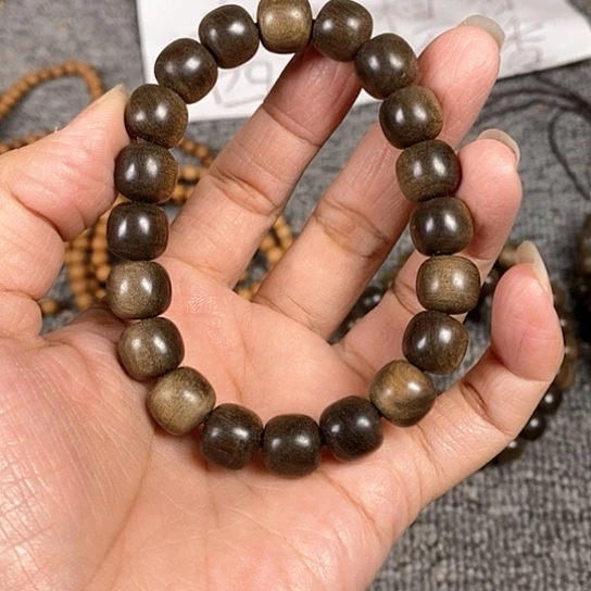 檀香木手串/手链老山檀香阴沉10/11老型珠微瑕疵