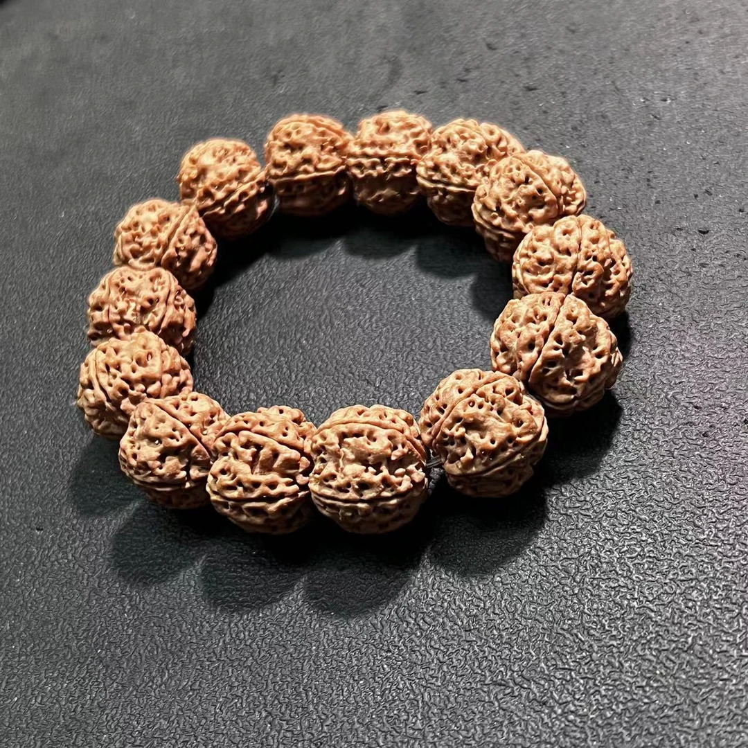 老花王尼泊尔大金刚老树籽原皮色高油高密盘玩走色牛津红文玩好物
