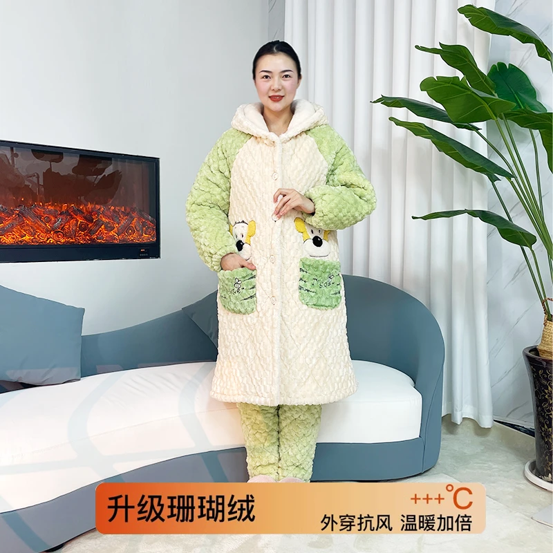 2024冬天新款女长款家居服睡衣保暖加绒加厚连帽可爱清新卡通套装