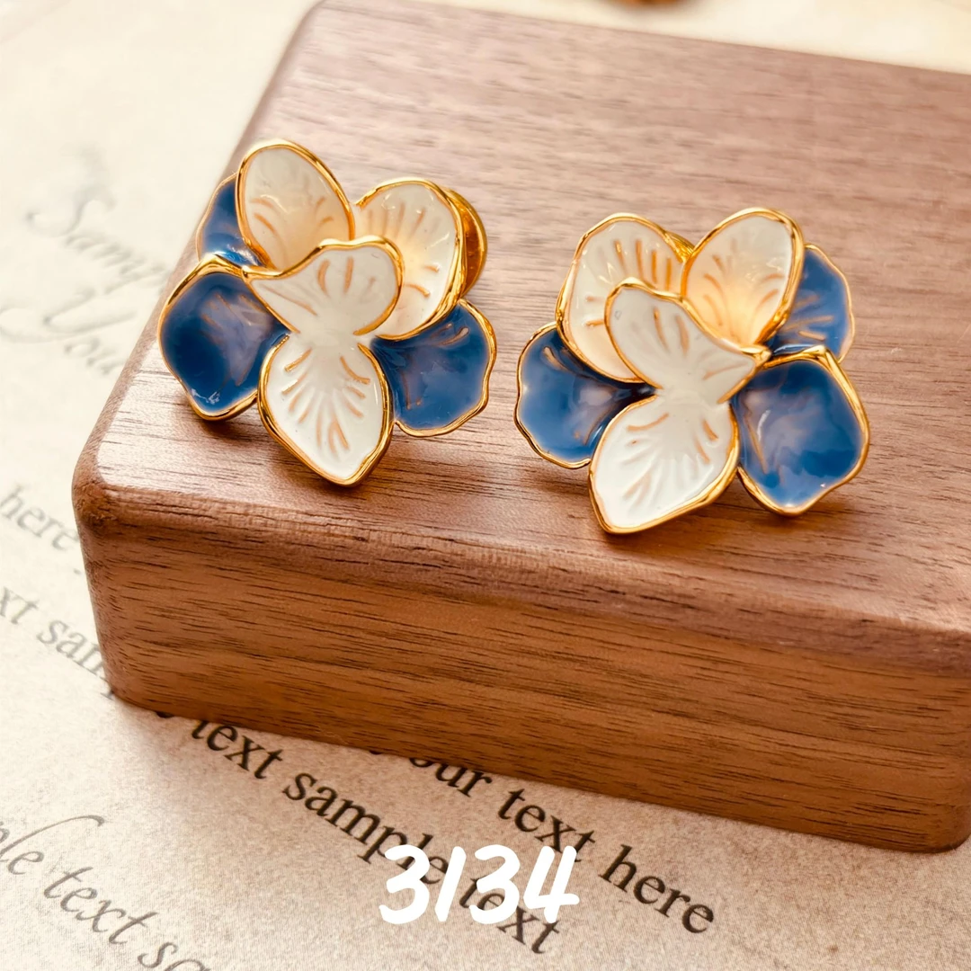 铜合金耳饰 时尚新款百搭花朵925银针耳饰~3134