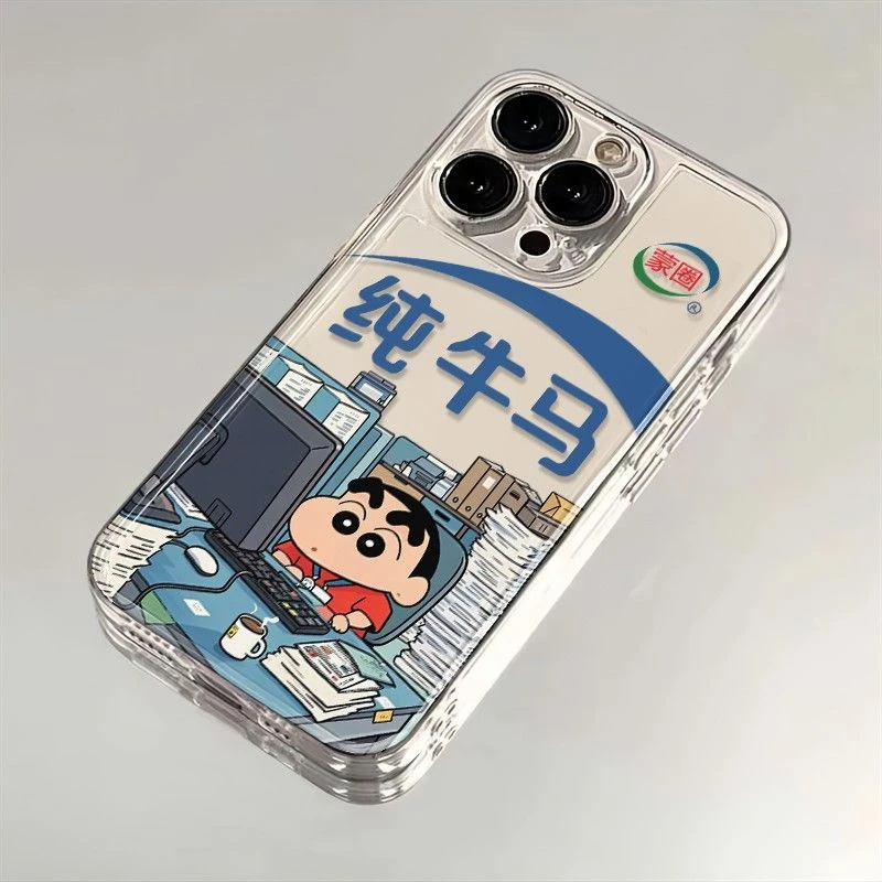 纯牛马打工小新适用iphone14/15/16苹果13/12/11手机壳全包7/8P软