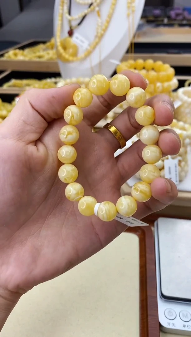 【闪购商品】琥珀裸石未镶嵌福利手串289