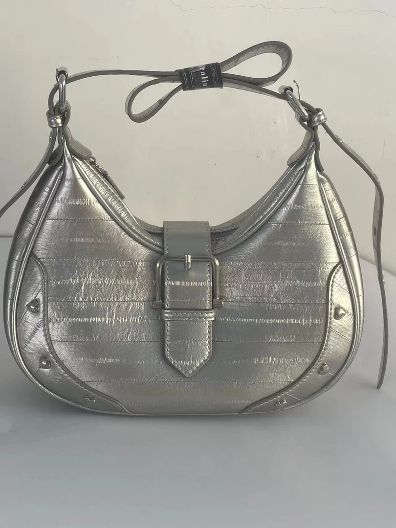 2024高级感时尚百搭女士月牙包单肩斜挎包