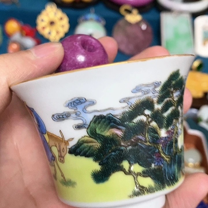 有*粉彩手绘溜金茶杯托