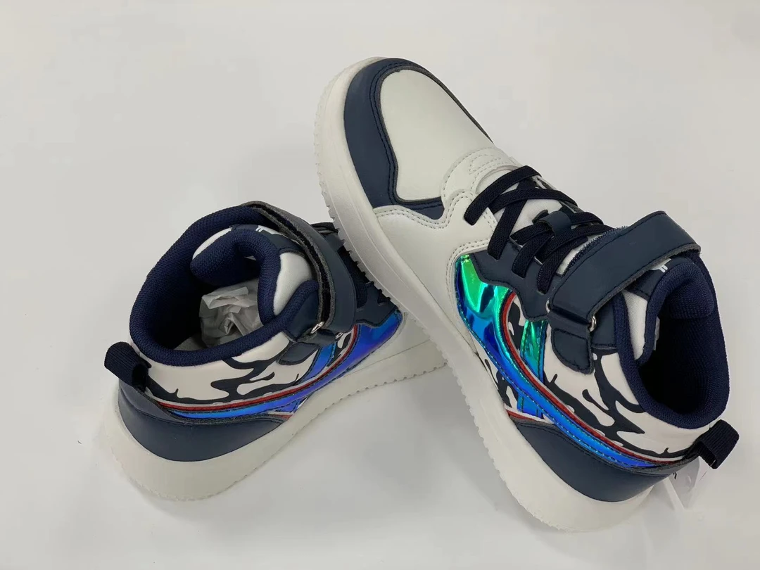 大童高帮皮面板鞋