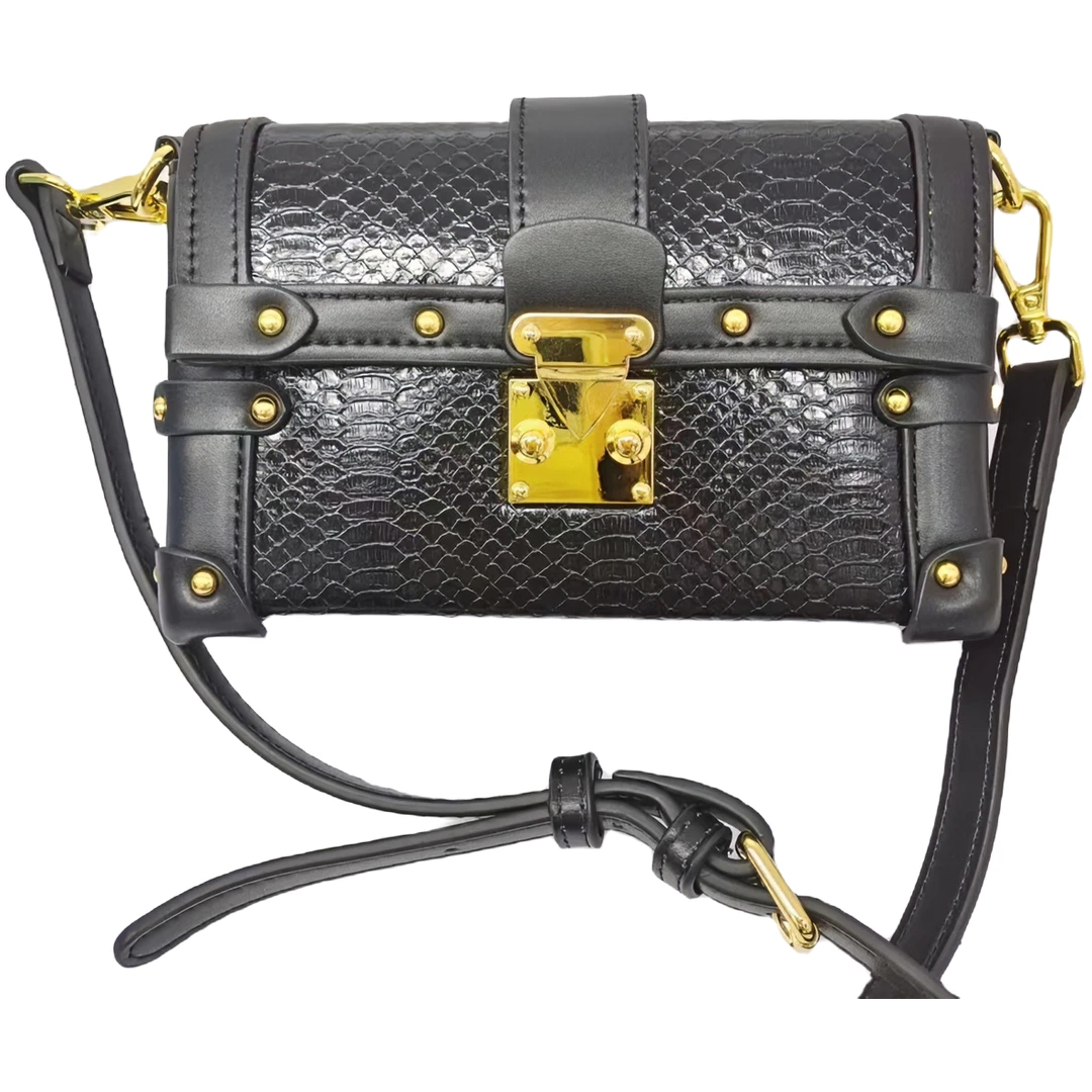 欧货女包2022新款链条小方包时尚百搭铆钉手提、单肩、斜挎包黑色