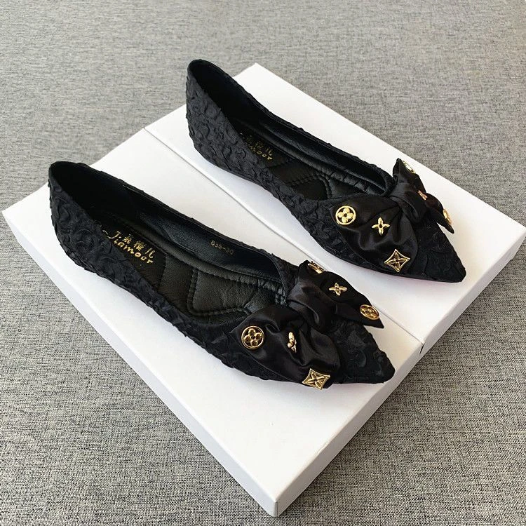 2024年夏季新款蝴蝶结舒适百搭尖头平底单鞋女外穿休闲软底淑女鞋