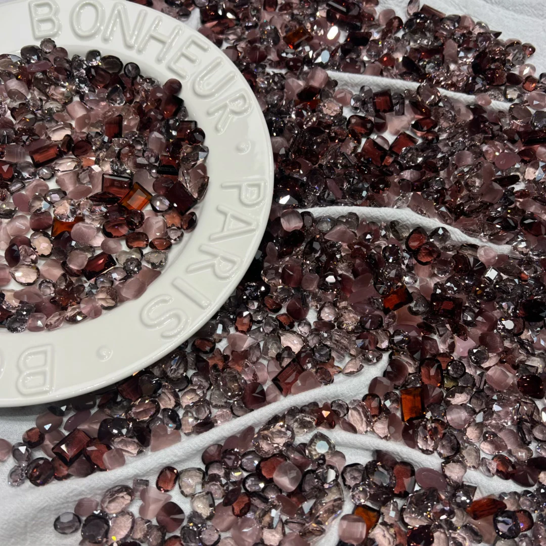 【微醺玫瑰】拍一宠一  超闪 梧州料混水晶料 diy 美甲钻