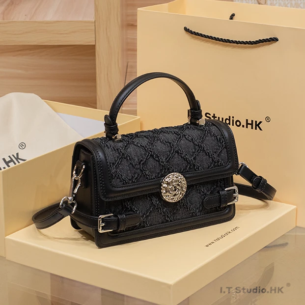 时尚百搭原创真皮高级感通勤小方包轻奢黑色月光宝盒手提单肩包女