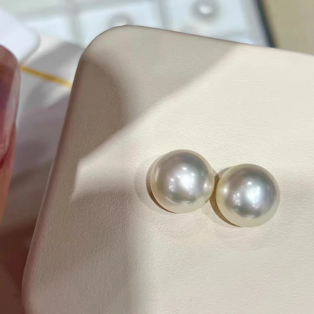 925银耳饰 925银法式浪漫正圆无暇8MM施家珠高品白色耳钉YQ006-1